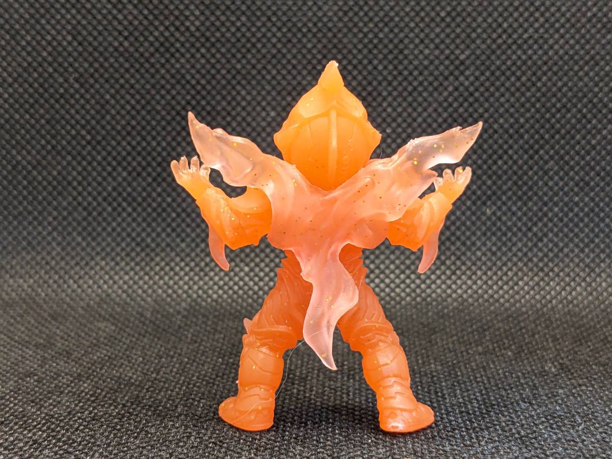 Yahoo!オークション - 中国版ウルトラマン・ウルトラ怪獣消しゴム【英