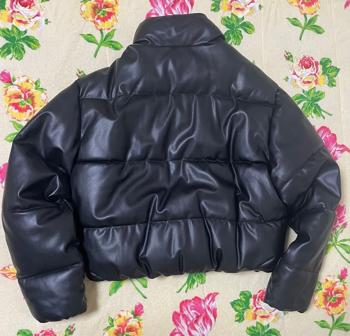ZARA フェイクレザーパフジャケット ジャケット ブラック アウター