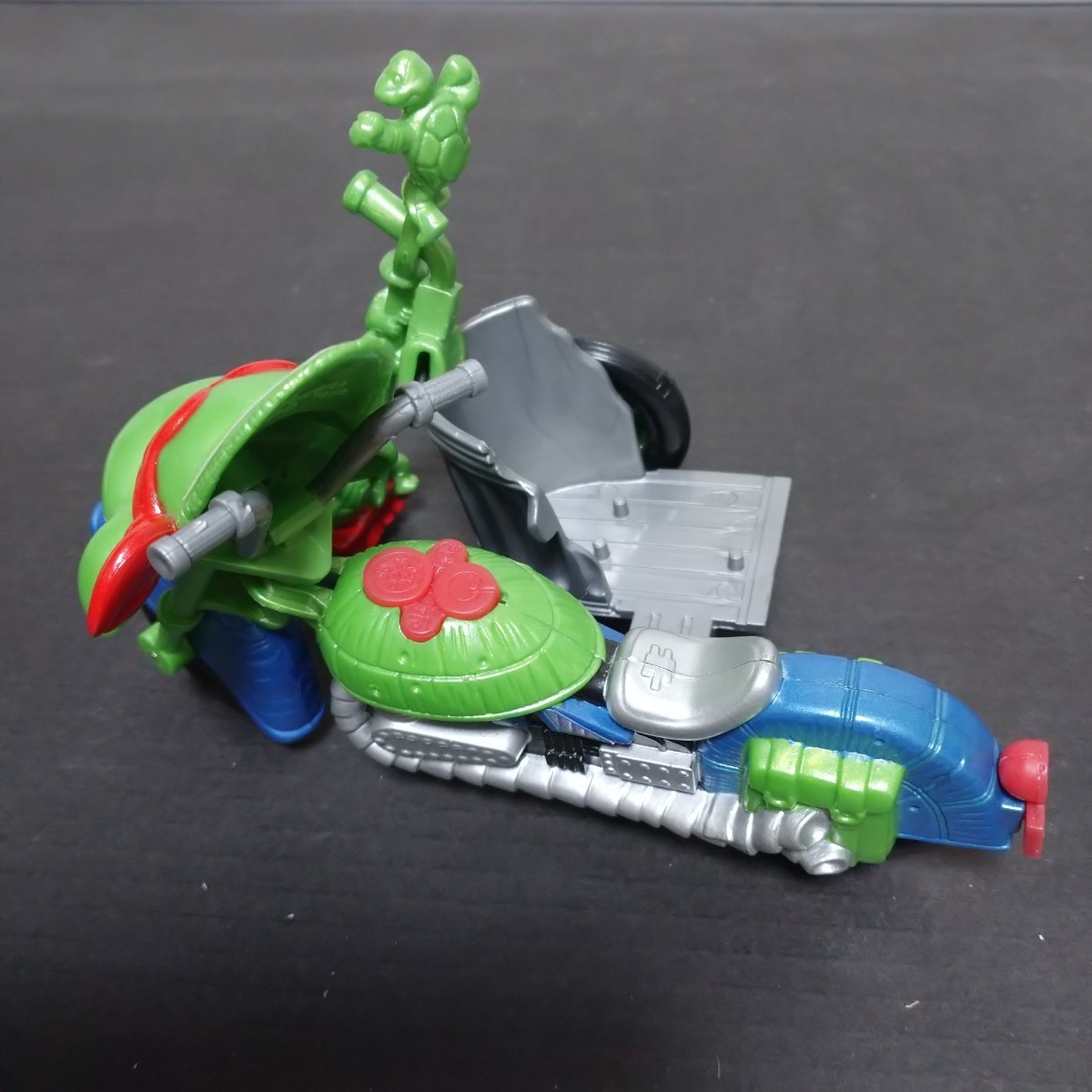 ミュータントタートルズ タートルバイク タカラ playmates フィギュア