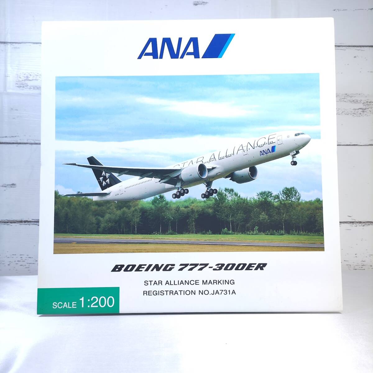Yahoo!オークション - 極美品 1/200 ANA BOEING 777-300ER STAR ALLIAN