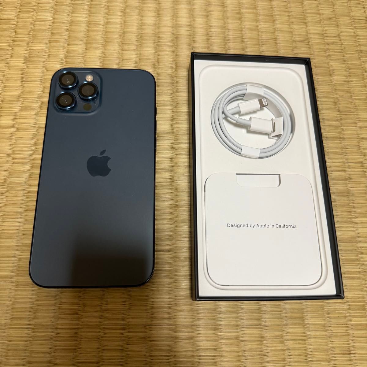 おまけ付】iPhone 12 Pro Max 256GB SIMフリー カバー ガラスフィルム