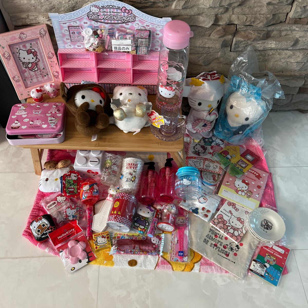 Yahoo!オークション - ハローキティまとめ売り