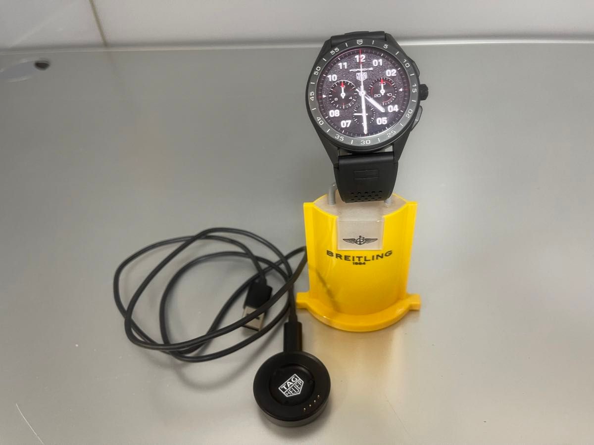 稼働 E3 チタン タグホイヤー コネクテッド 良品 充電器付 第3世代