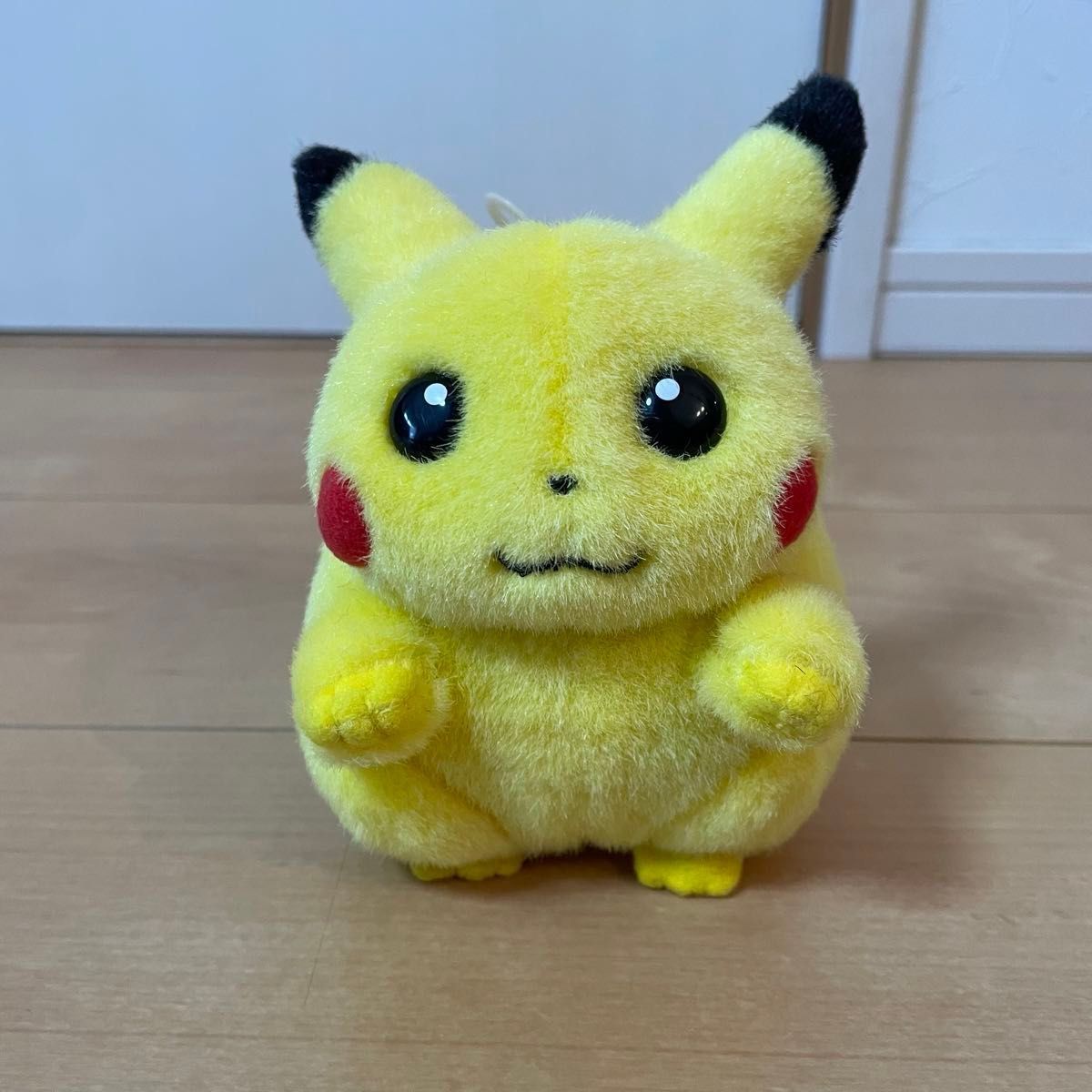 新品】ポケモン 初期ピカチュウ ぬいぐるみ ポケットモンスター TOMY