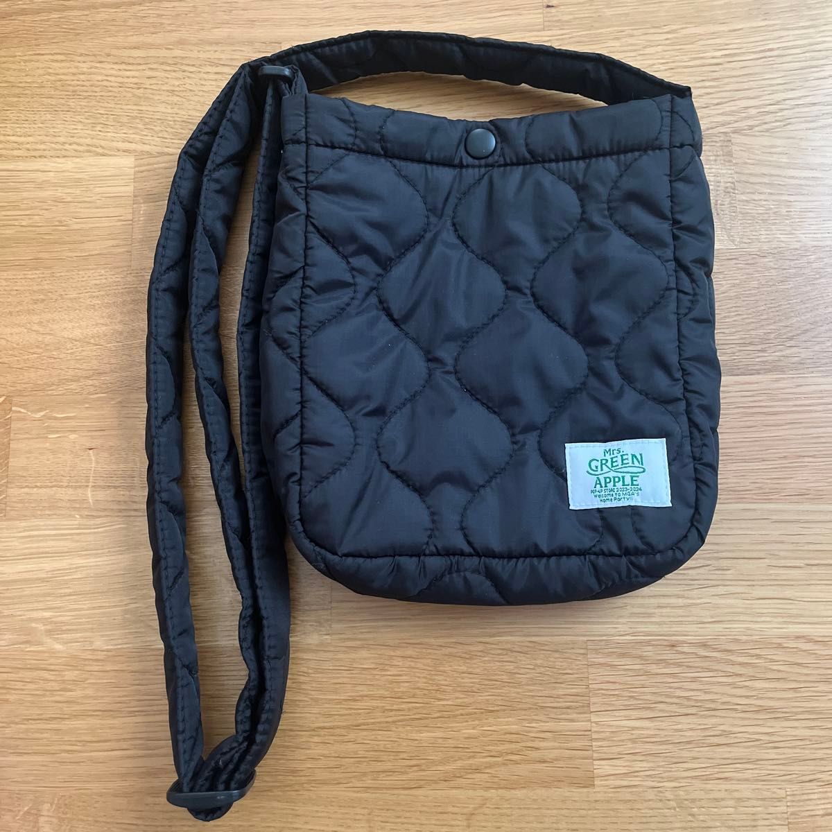 ミセスグリーンアップル キルト ショルダーバッグS Mrs GREEN APPLE