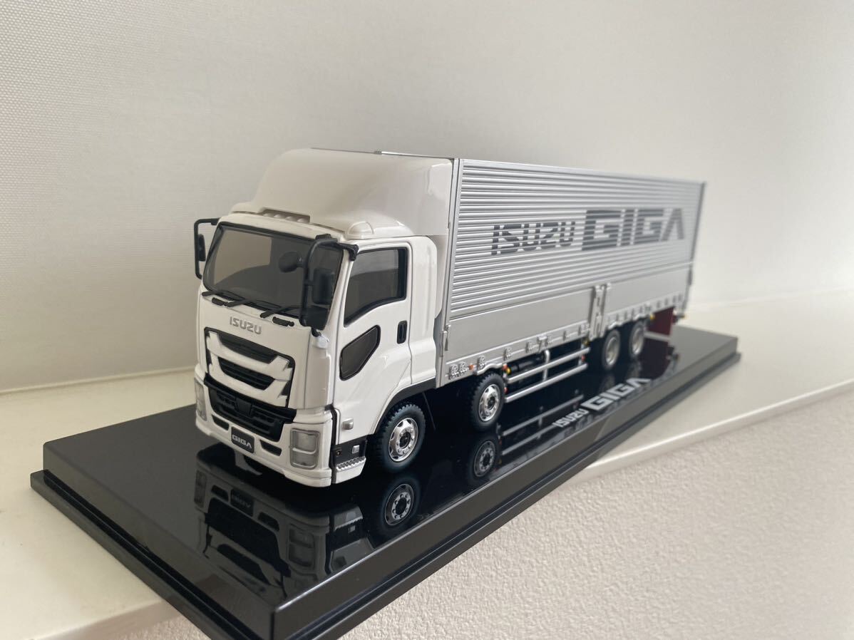 送料込み ISUZU 1/43 いすゞ GIGA ギガ Truck トラック 白 非売品