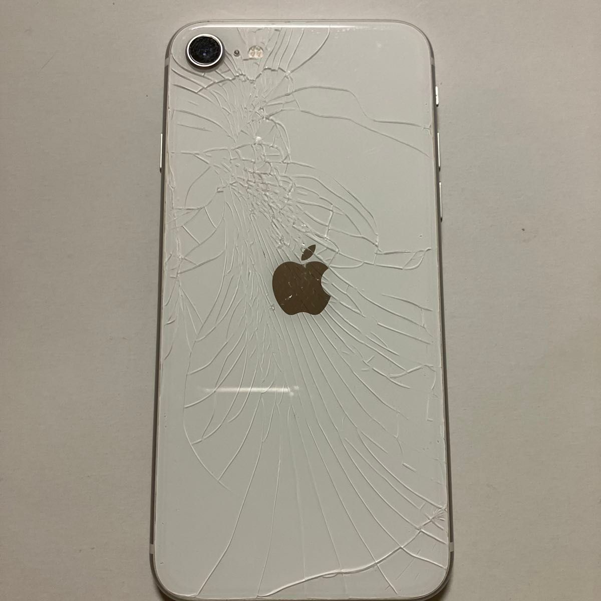 背面割れ iPhone SE 第2世代 (SE2) ホワイト 128GB iPhone SE 第2世代
