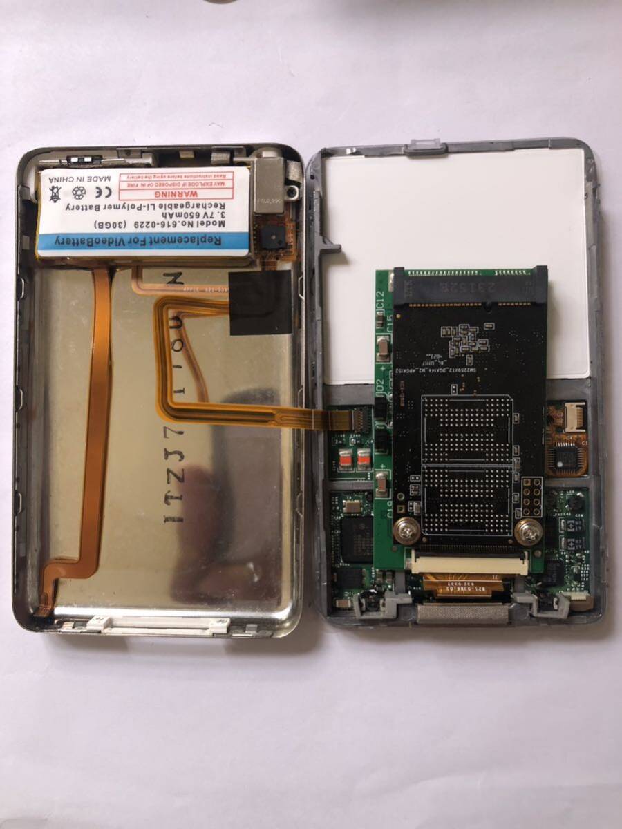 iPod classic 30GB→新品SSD128GB&新品バッテリー交換済 高音質5 5世代