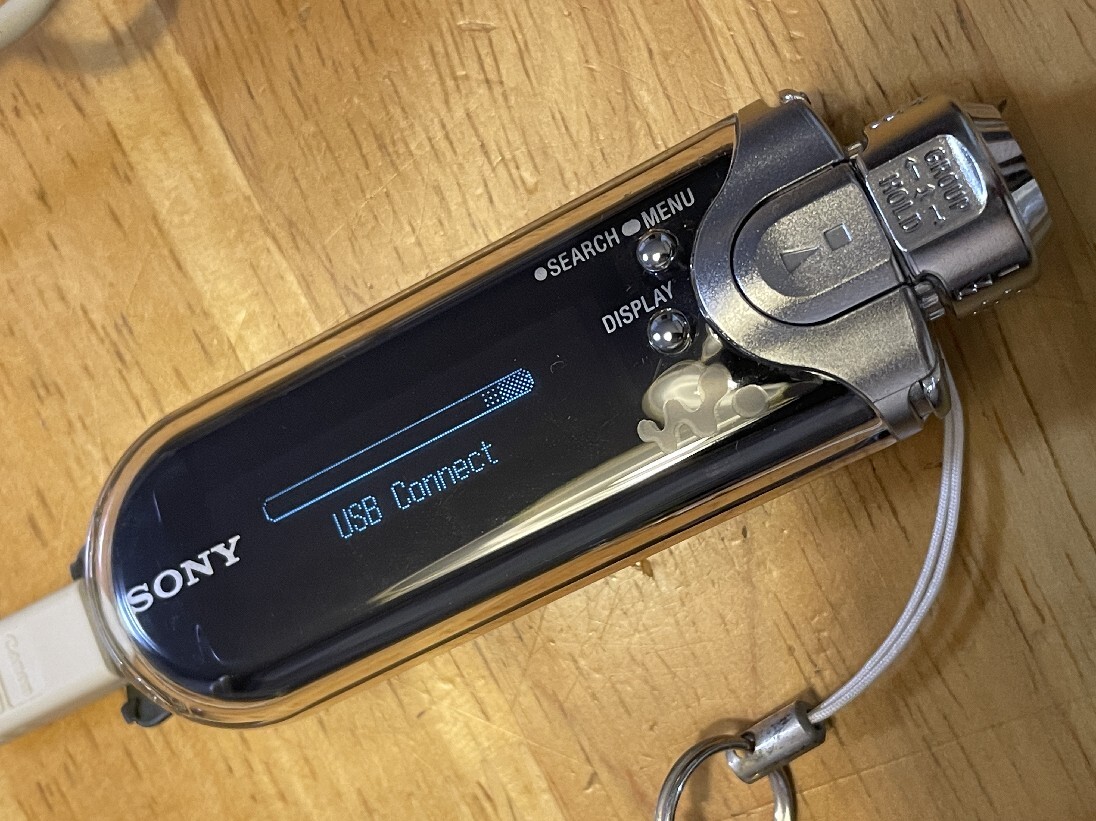 美品 箱説付き SONY ネットワークウォークマン NW-E405 [512MB]｜Yahoo