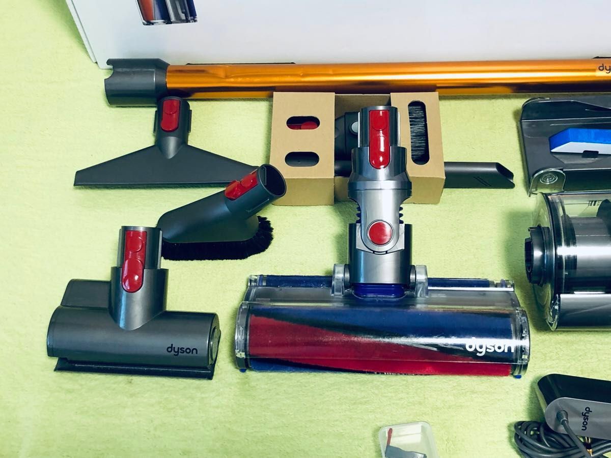 ダイソン cyclone v10 fluffy パーツフルセット 未使用品以外全て分解