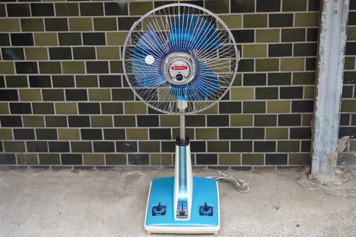 Yahoo!オークション - 昭和レトロ 扇風機 日立 H-30FWL 青3枚羽 アン