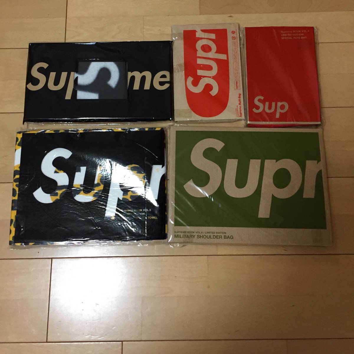 レア Supreme Book 全6巻セット ステッカー 付録 シュプリーム