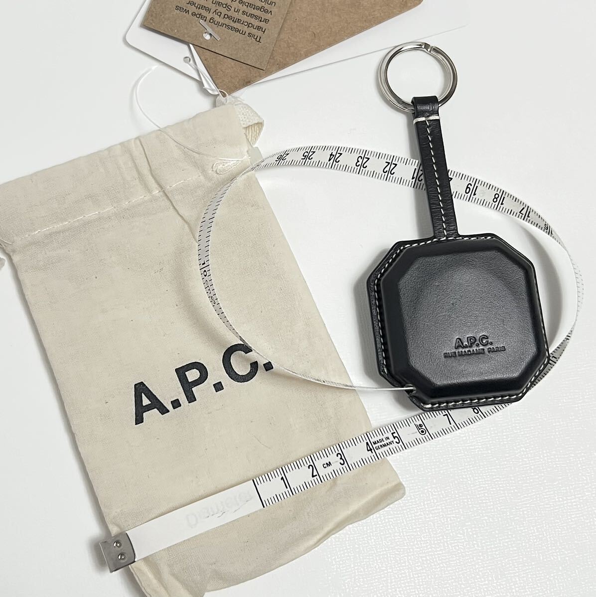 新品 A P C 高級 レザー 採寸 メジャー 巻き尺 スケース アパレル 洋服
