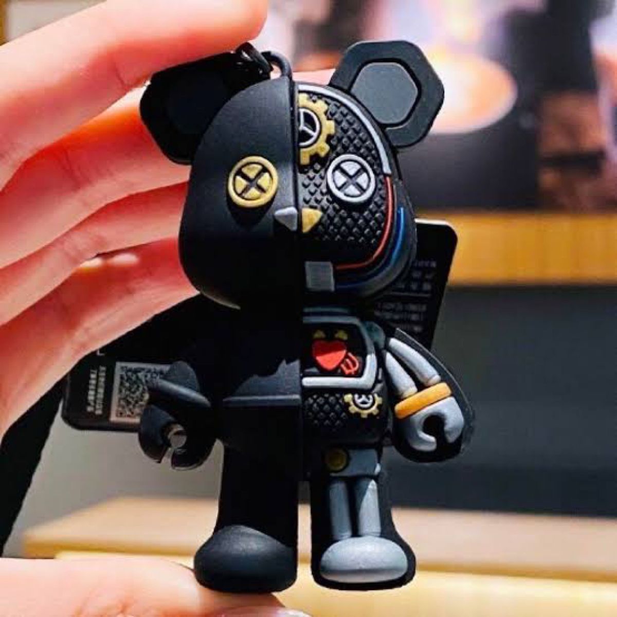 ベアブリック キーホルダー ブラック 新品未使用 バッグチャーム 残4体