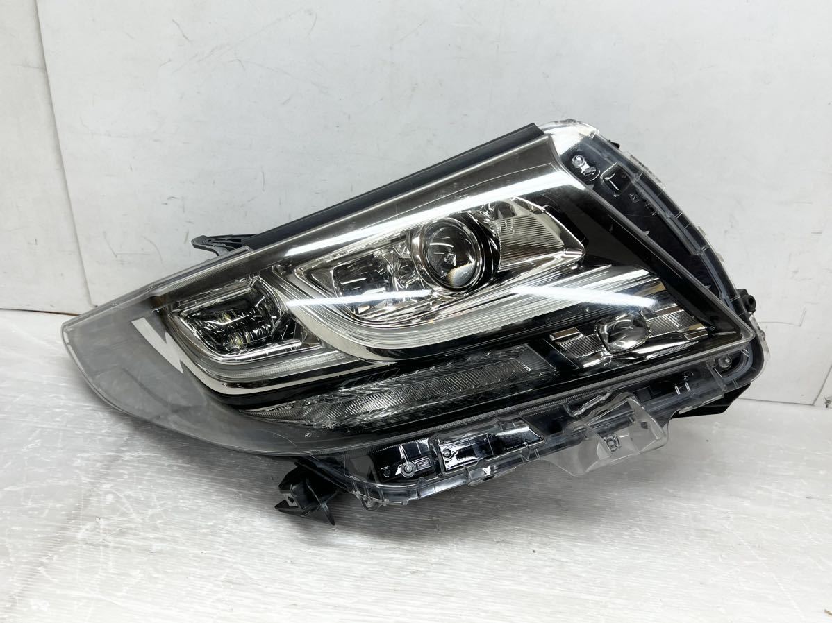 送料込 即決 アルファード 30系 前期 純正 右 ヘッドライト ランプ