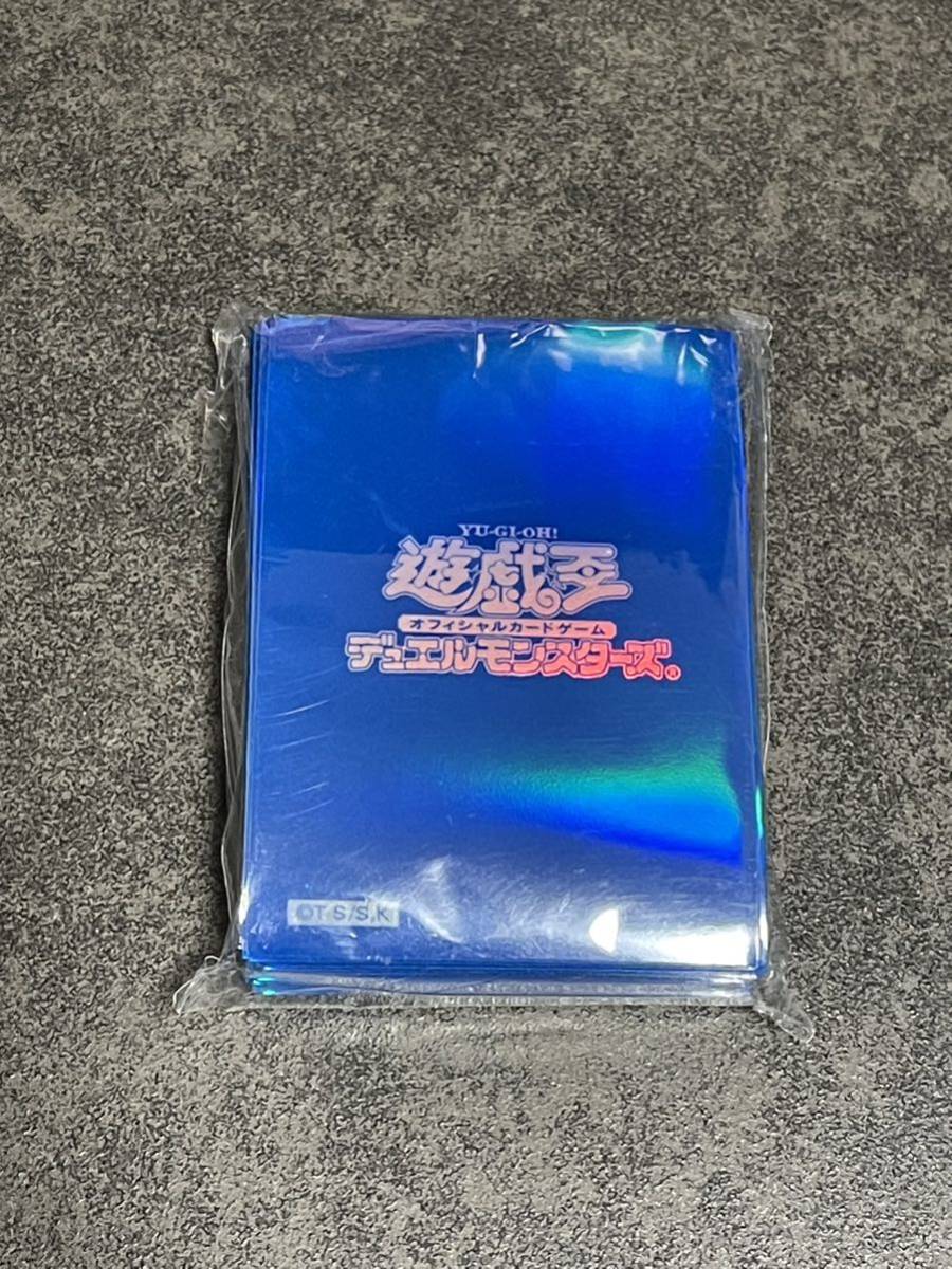 遊戯王 初期ロゴ メタリックブルー 青 スリーブ 未開封 50枚 遊戯王
