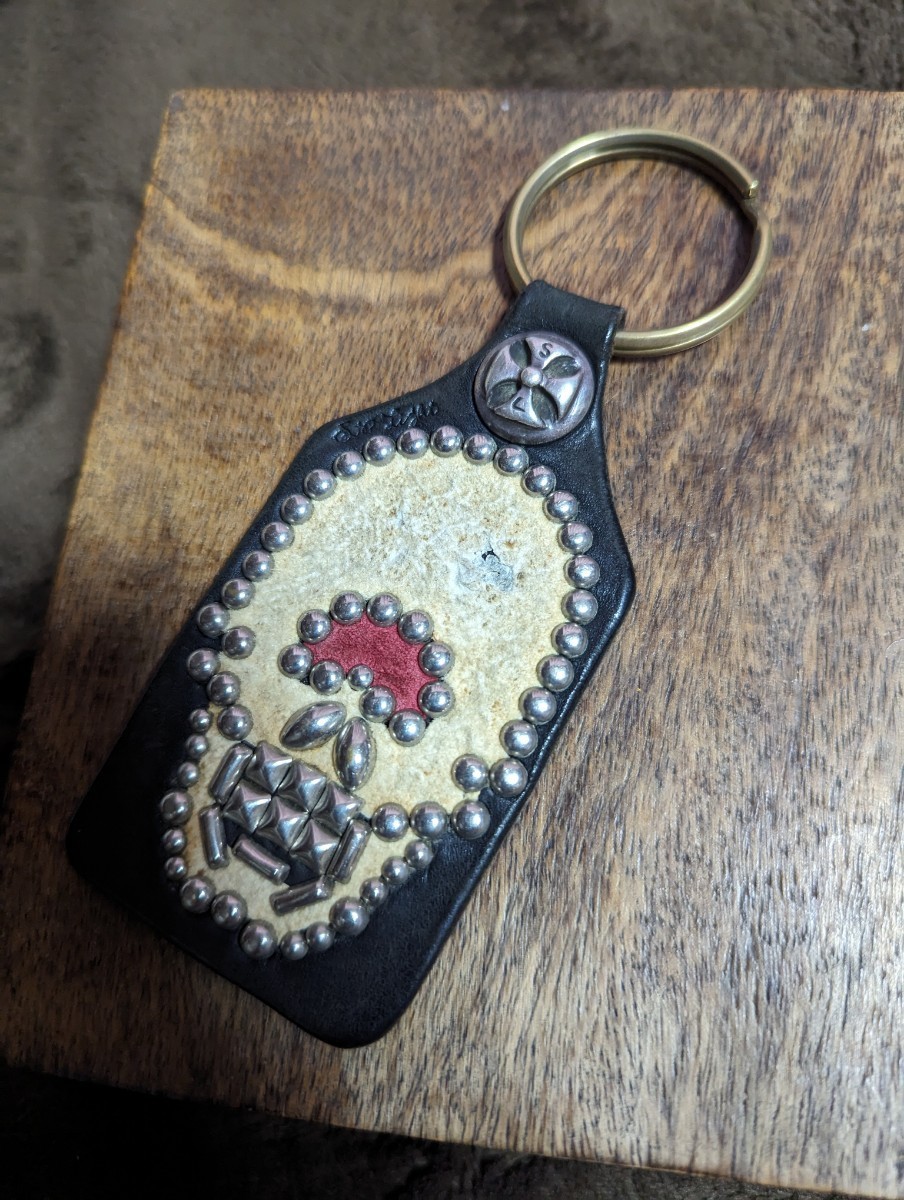 STOP LIGHT ストップライト スタッズレザーキーホルダー レッド