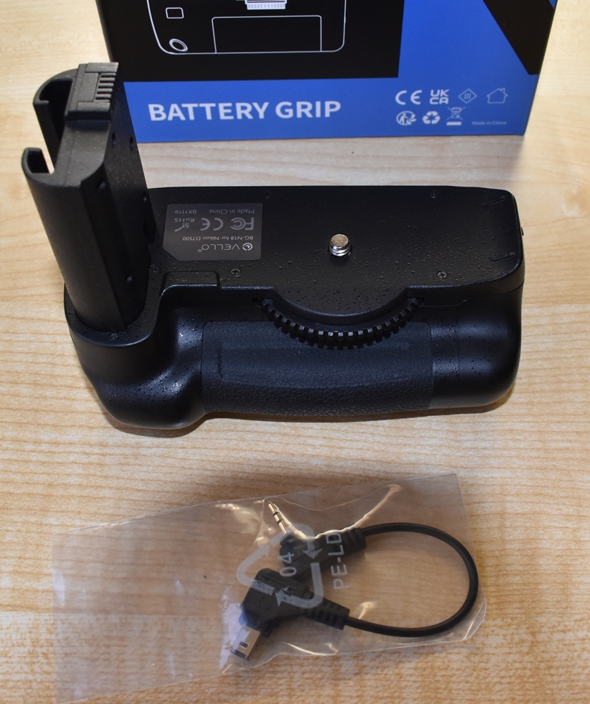 Nikon ニコン D7500用 バッテリーグリップ 垂直撮影可能｜Yahoo!フリマ