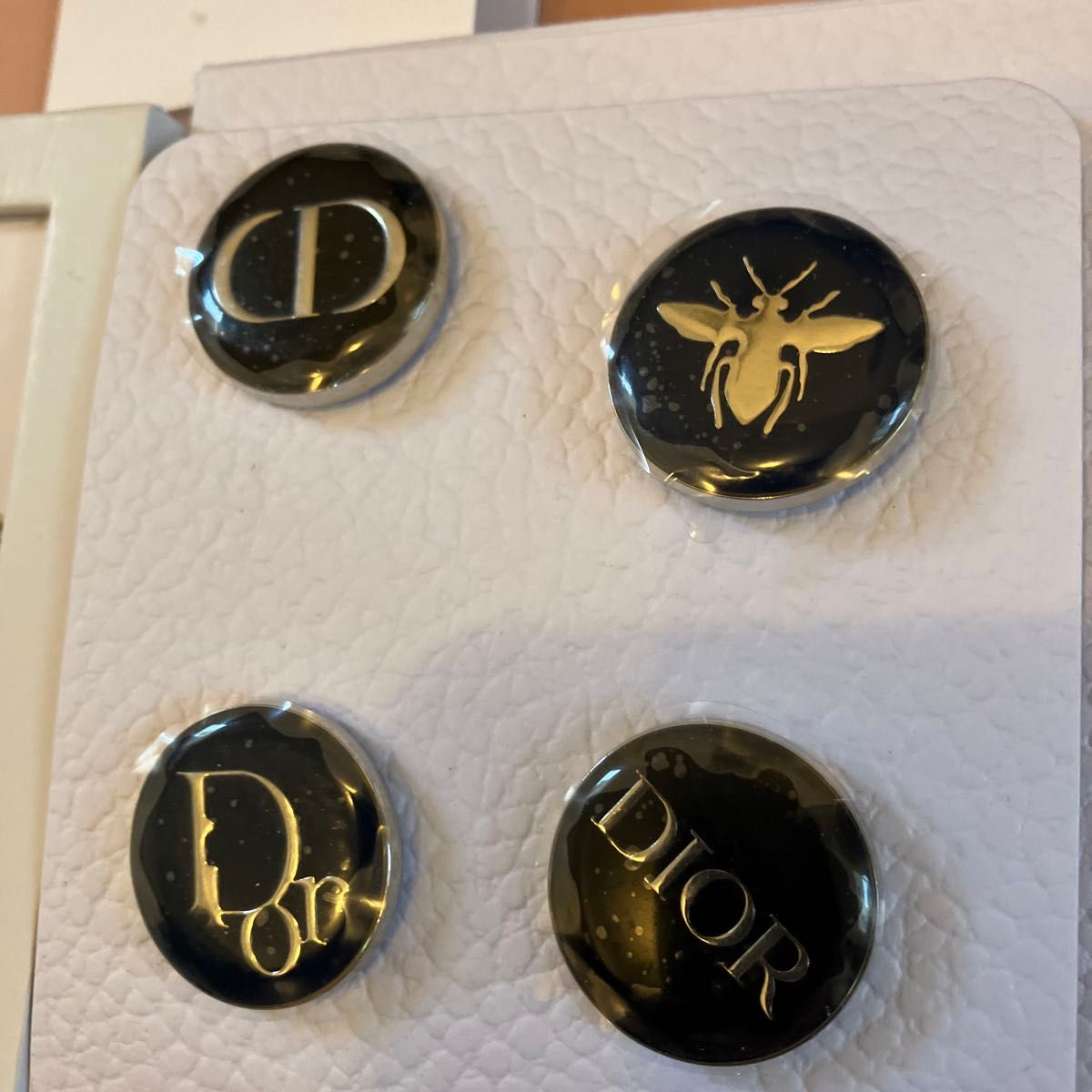 Dior ピンバッジ ハチ スター ロゴ セット ブローチ クリスチャン