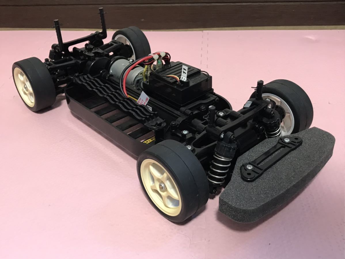 送料無料 未走行 1/10 タミヤ スカイライン GT-R R34 カルソニック