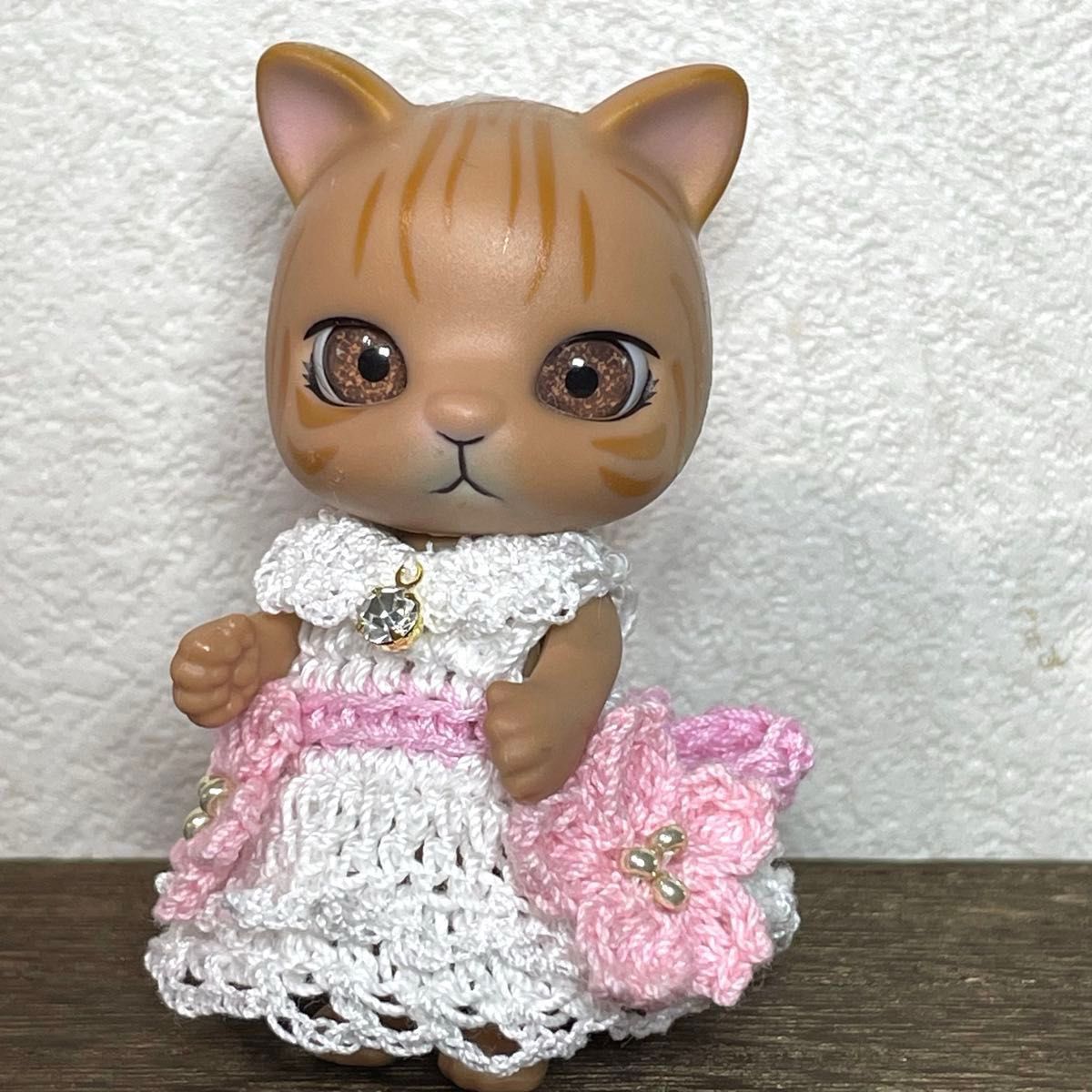 カプセルドール猫 アウトフィット ハンドメイド 桜のレース編みドレス