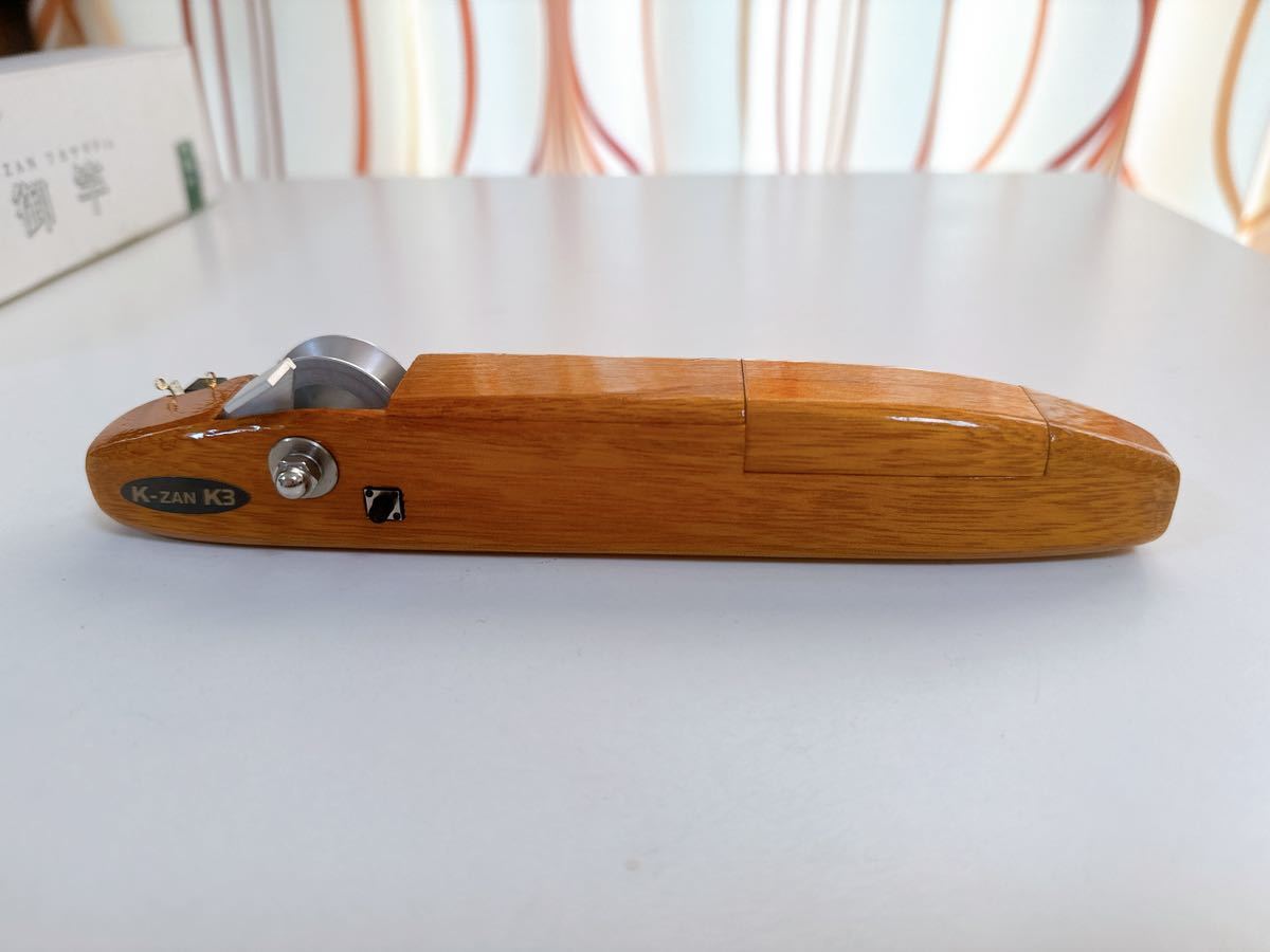 美品 K-ZAN ワカサギ 桐電動リール 8㎜ わかさぎ 左スイッチ 桧原湖