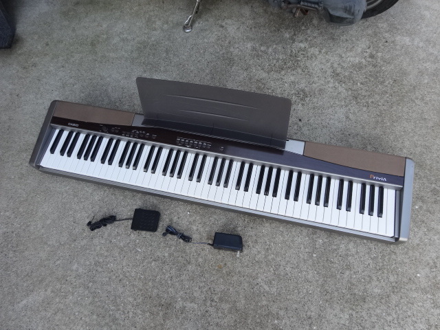 Yahoo!オークション - CASIO Privia PX-A100 RD 電子ピアノ 楽器 カシ
