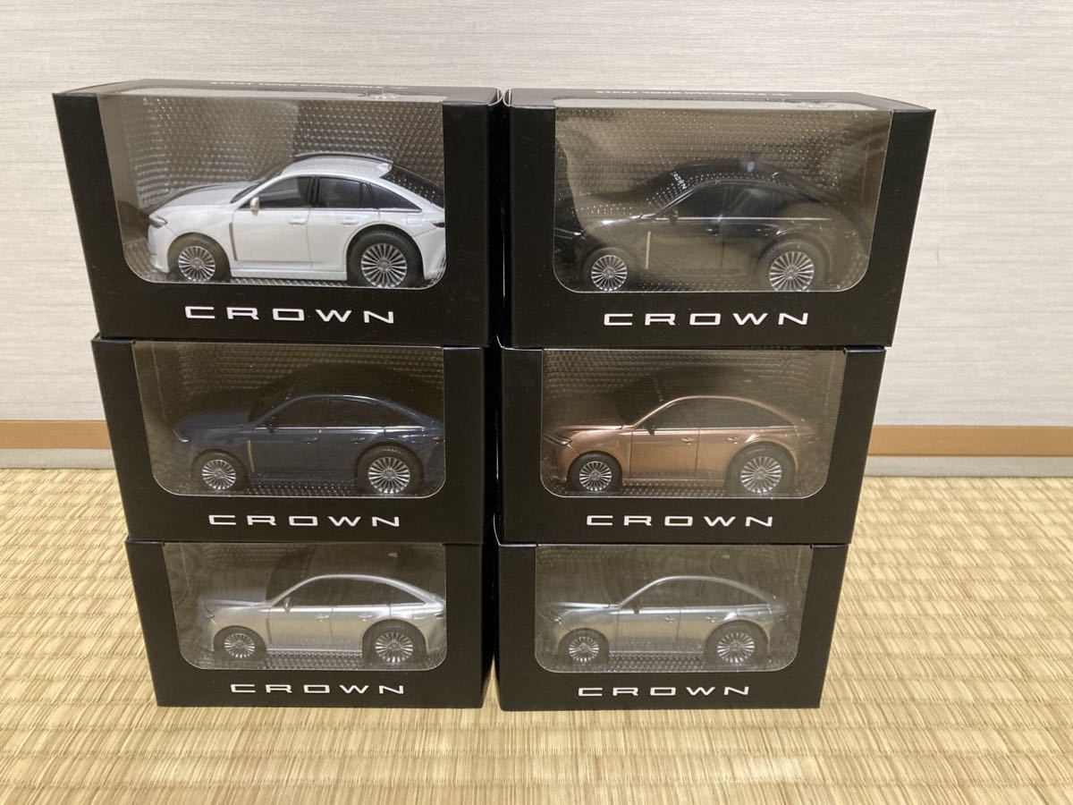 トヨタ 新型クラウンセダン カラーサンプルミニカー プルバックカー 六