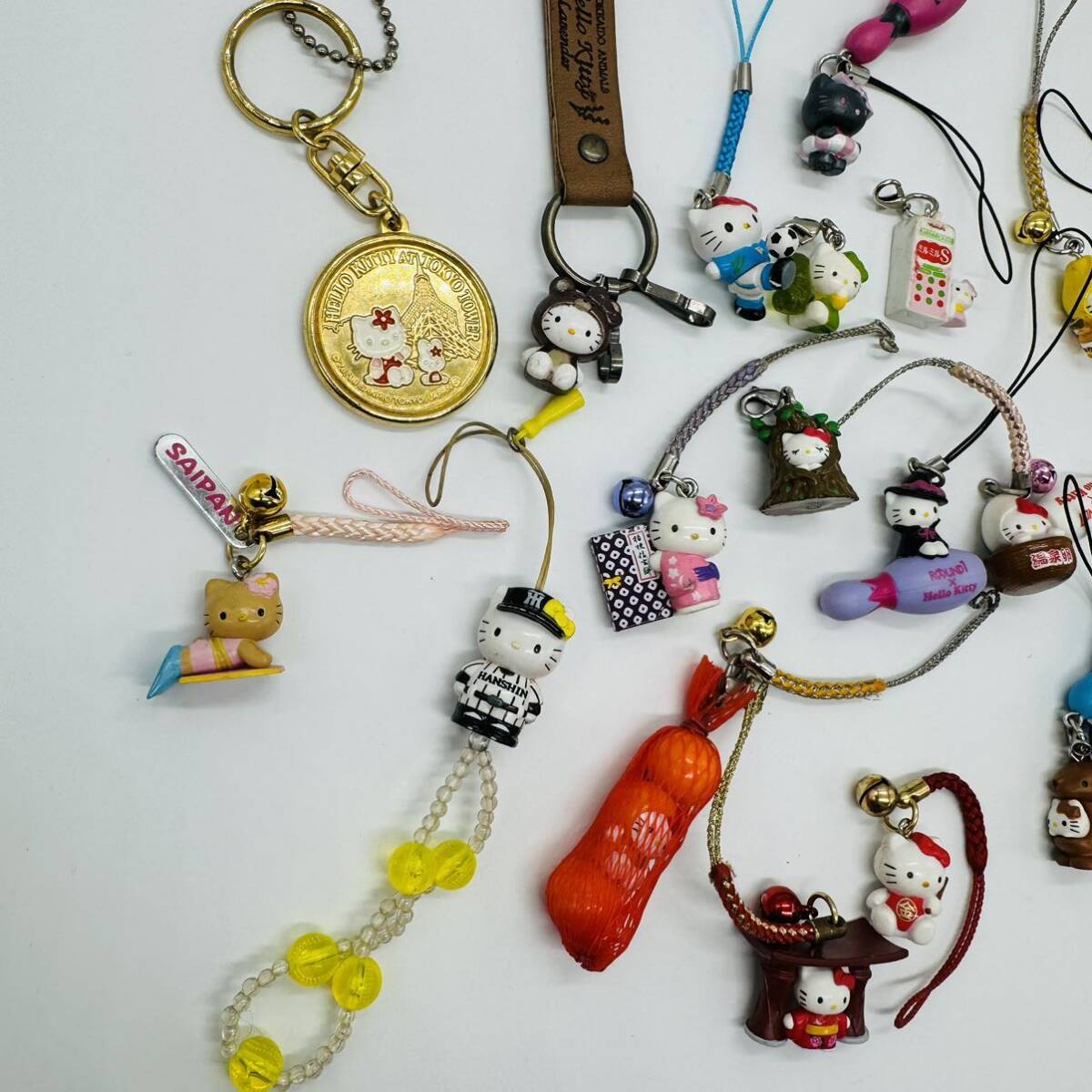 ご当地キティ 根付け ファスナーキーホルダー ボールペン まとめ ご