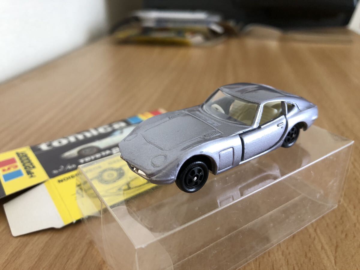 Yahoo!オークション - トミカ 黒箱 トヨタ2000GT 1Gホイール 日本製 箱