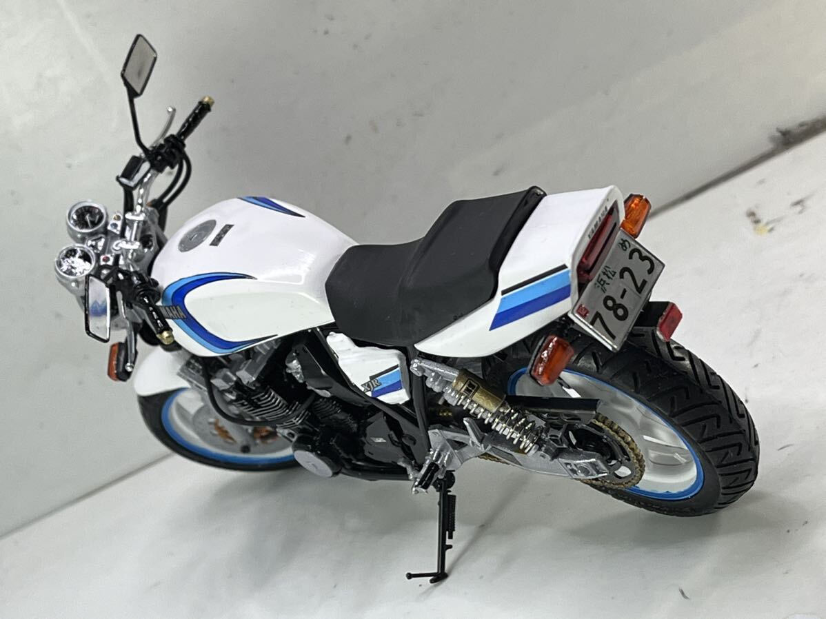 1/12プラモデル ヤマハXJR400 「80年代風カスタム」 塗装