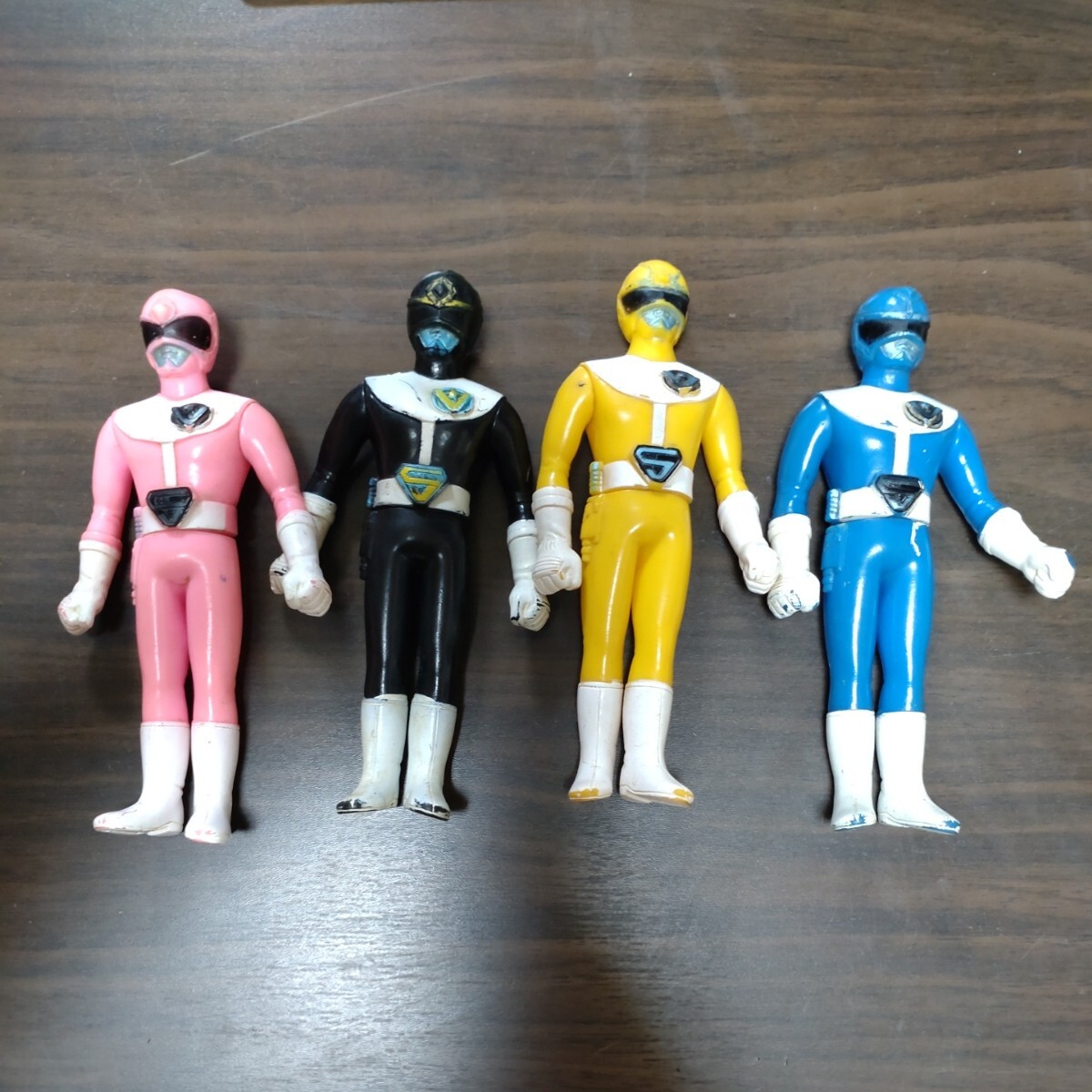 Yahoo!オークション - 《送料込み》大戦隊ゴーグルファイブ 4体まとめ