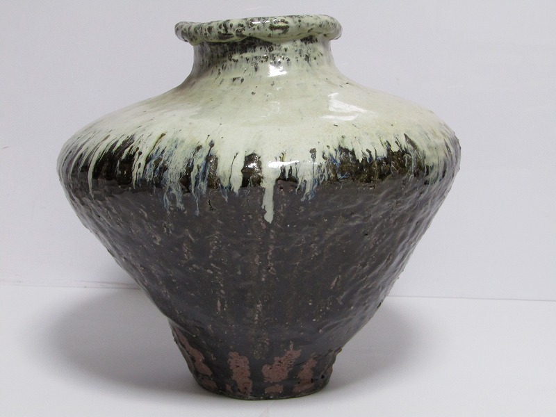 小振りで釉薬の美しい唐津焼の壷 水瓶 古民藝 古民具 甕道具 小振りで