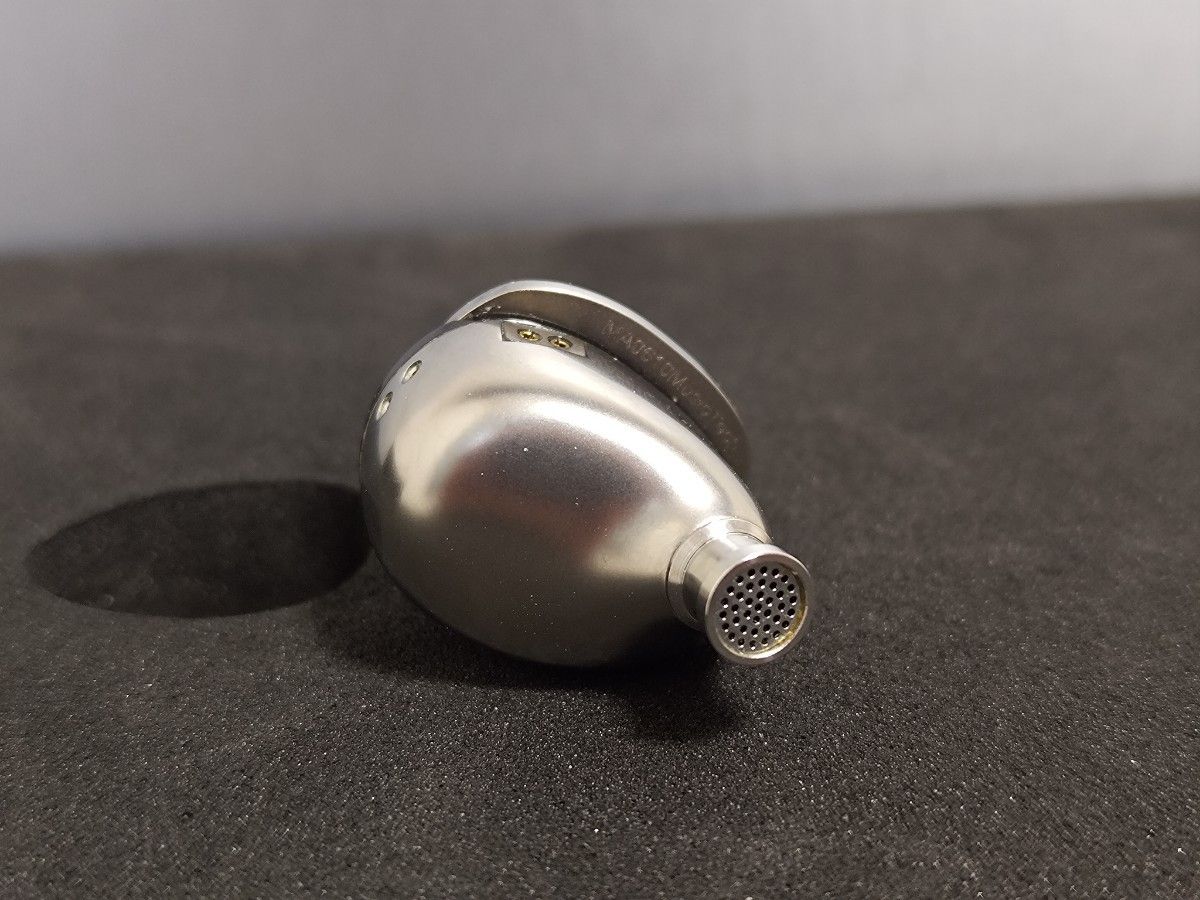 Melodic Artification eclipse 中古 チタン イヤホン liquid links 4