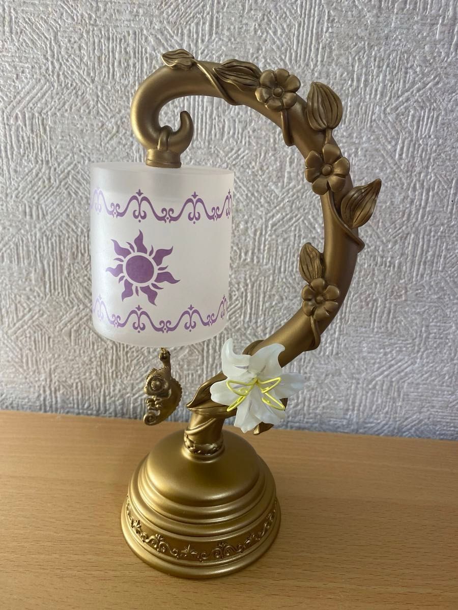 ディズニーストア 2024 新作 ラプンツェル パスカル LEDライト 値下げ