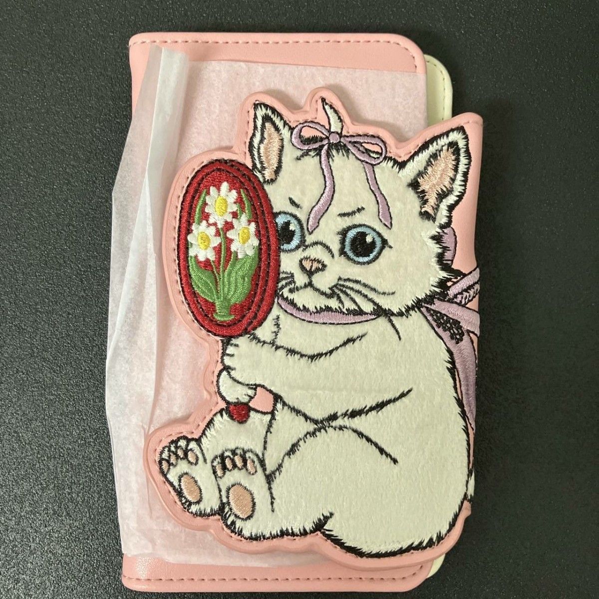 未使用 ヒグチユウコ 刺繍 ディズニー コラボ スマートフォンケース