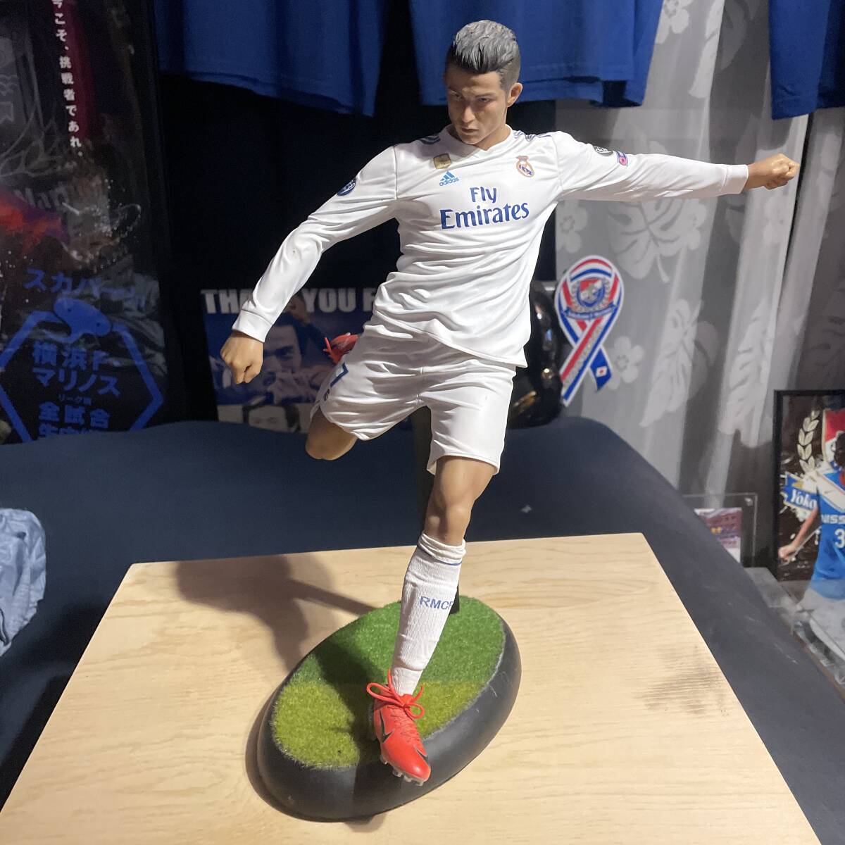 Yahoo!オークション - ロナウド フィギュア 1/5 レアルマドリード RONA