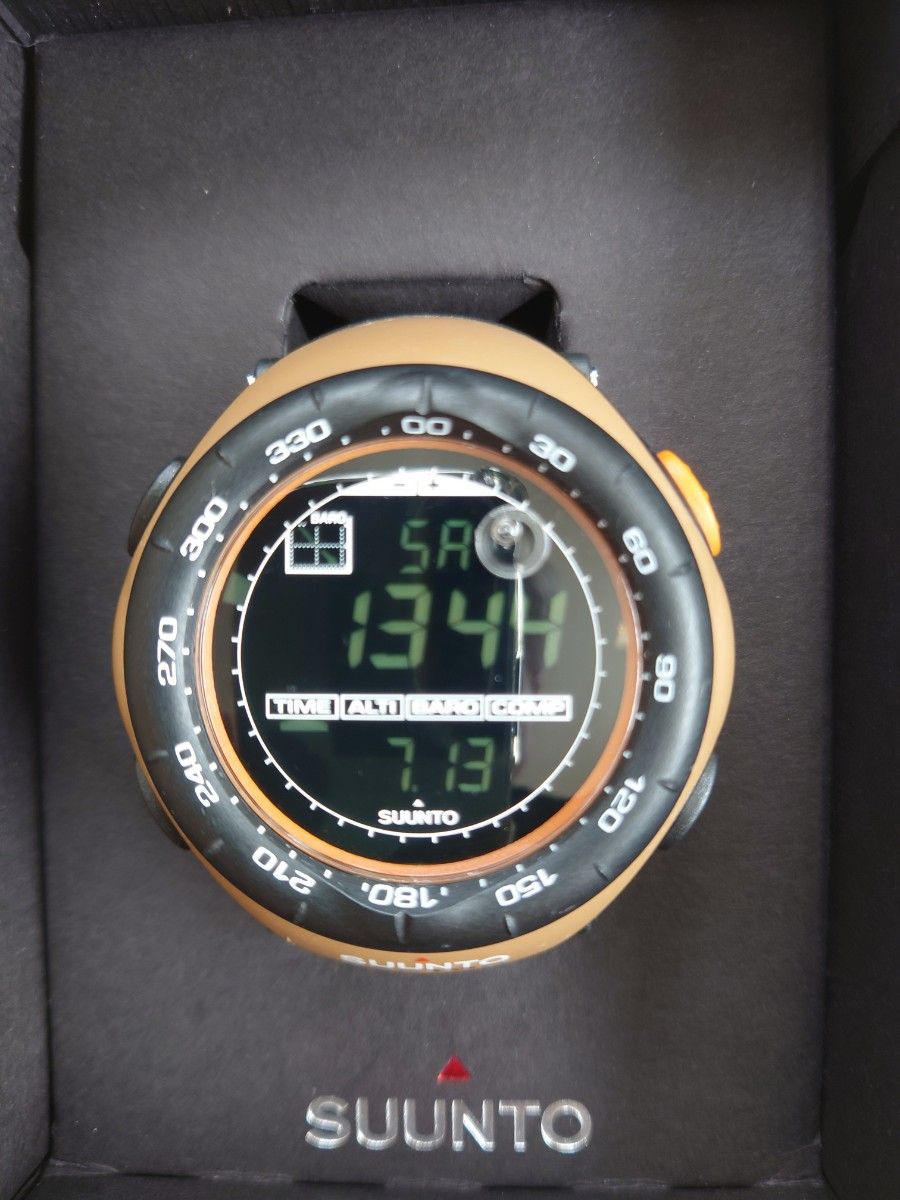 SUUNTO VECTOR MARRON BROWN スント ベクター マロンブラウン Made in