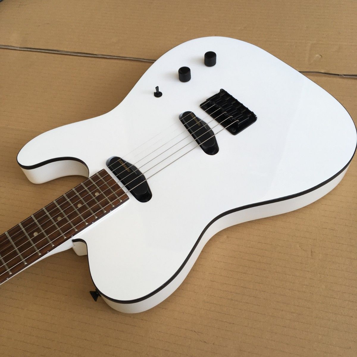 美品 送料無料 FERNANDES フェルナンデス TEJ スノーホワイト エレキ