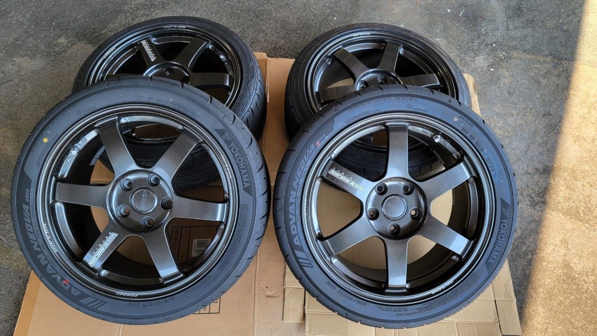 ともや様専用 ZC33S RAYS te37saga 17インチホイール8J 5穴 pcd114 3