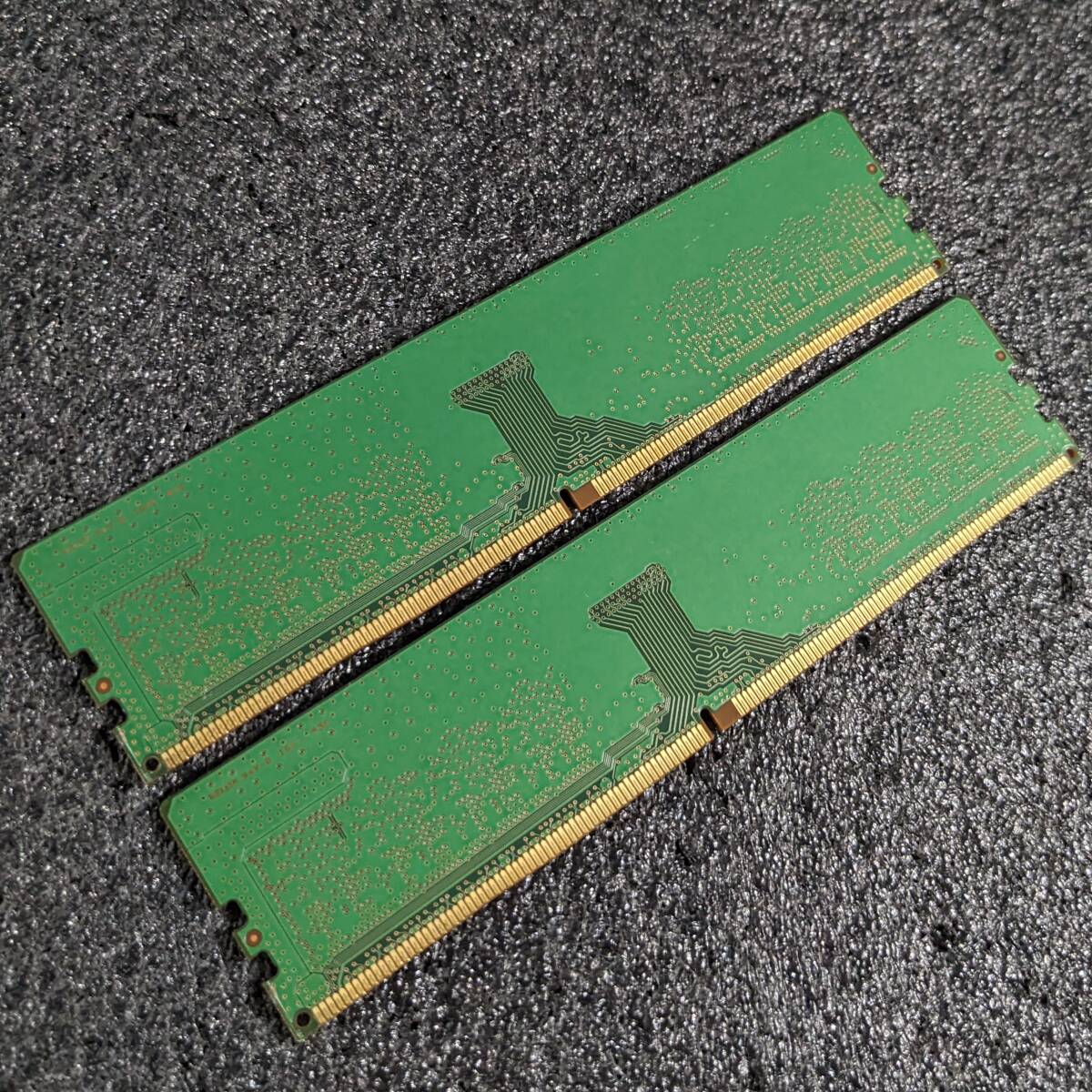 DDR4メモリ 8GB(4GB2枚組) SAMSUNG M378A5143EB2-CRC [DDR4-2400 PC4