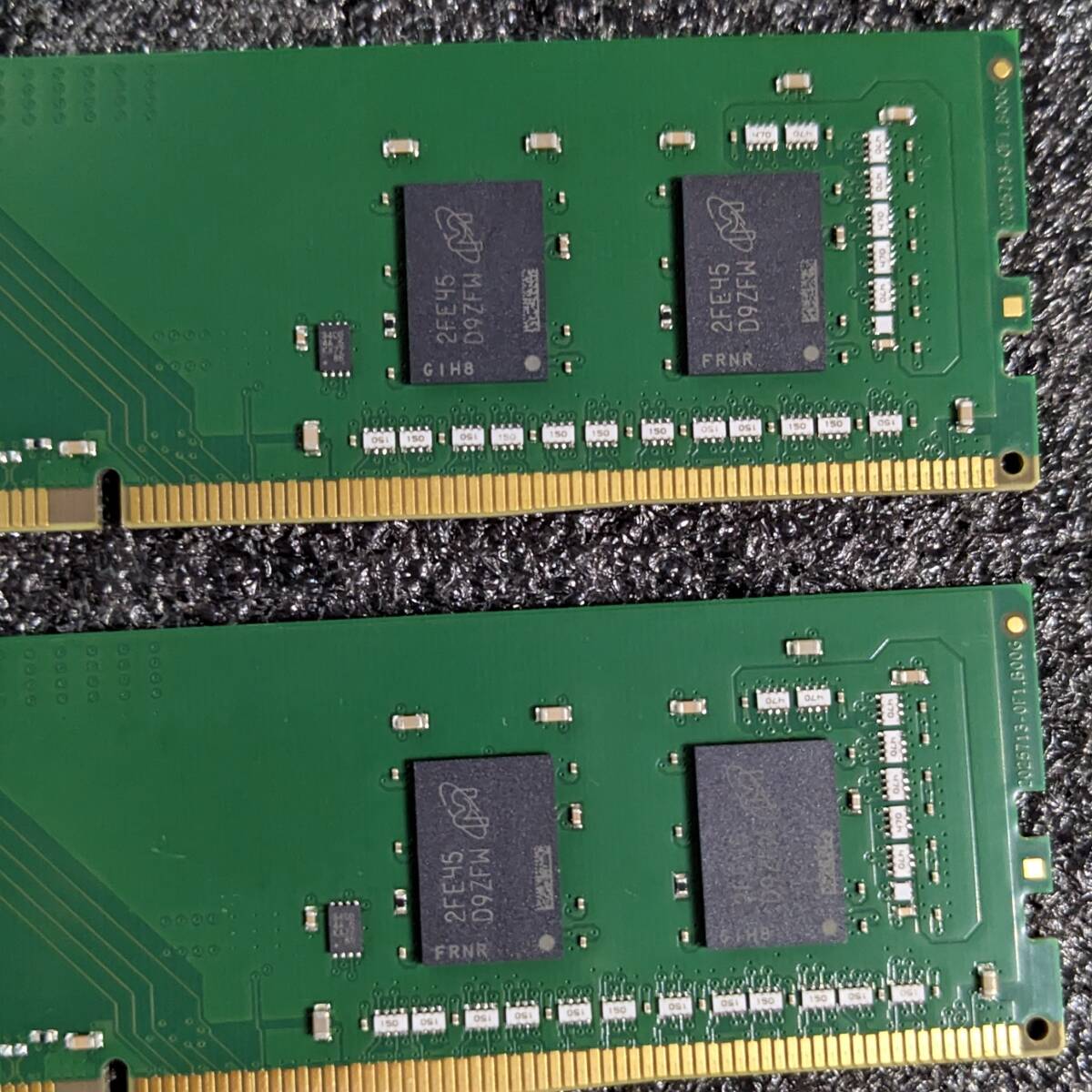 DDR4メモリ 16GB(8GB2枚組) SanMax SMD4-U8G46ME-32AAR(マイクロン