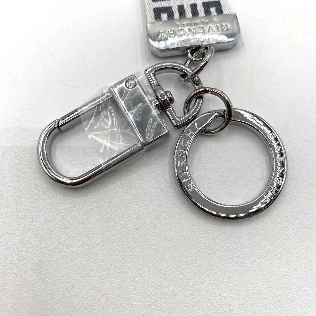 新品・未使用 GIVENCHY ジバンシー キーホルダー｜Yahoo!フリマ（旧