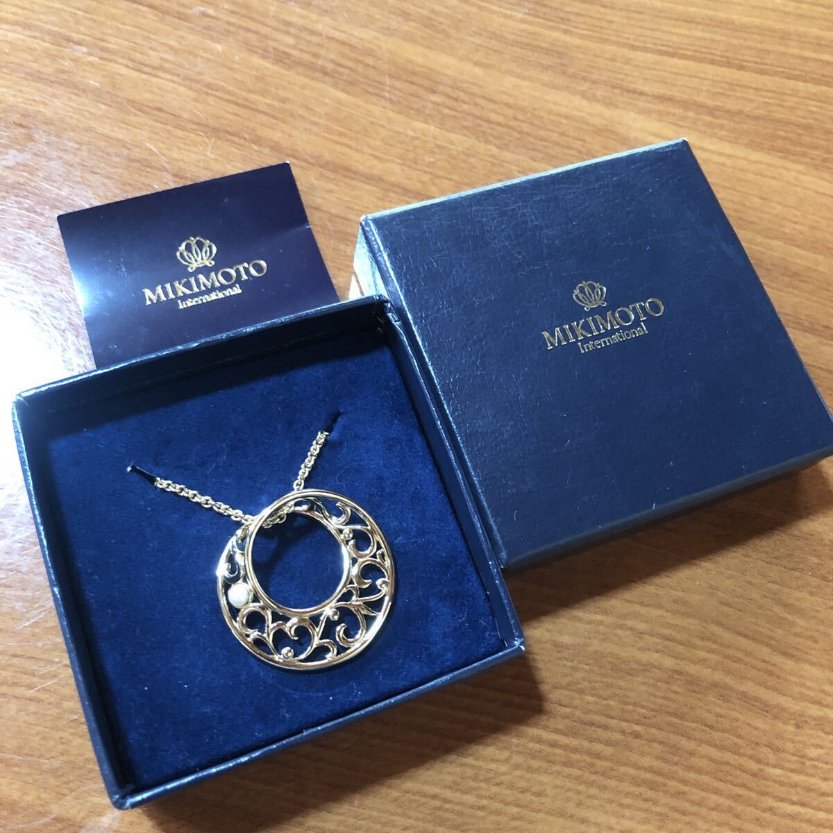 送料無料〉ミキモト グラスホルダー ホルダーチェーン 眼鏡チェーン