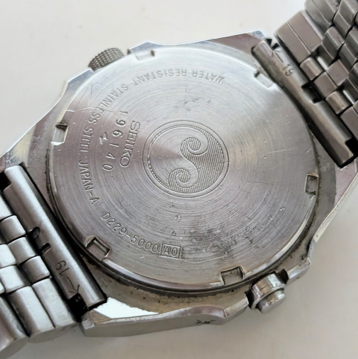 Yahoo!オークション - 当時物 希少レア SEIKO D229-5000 SEIKO Silver
