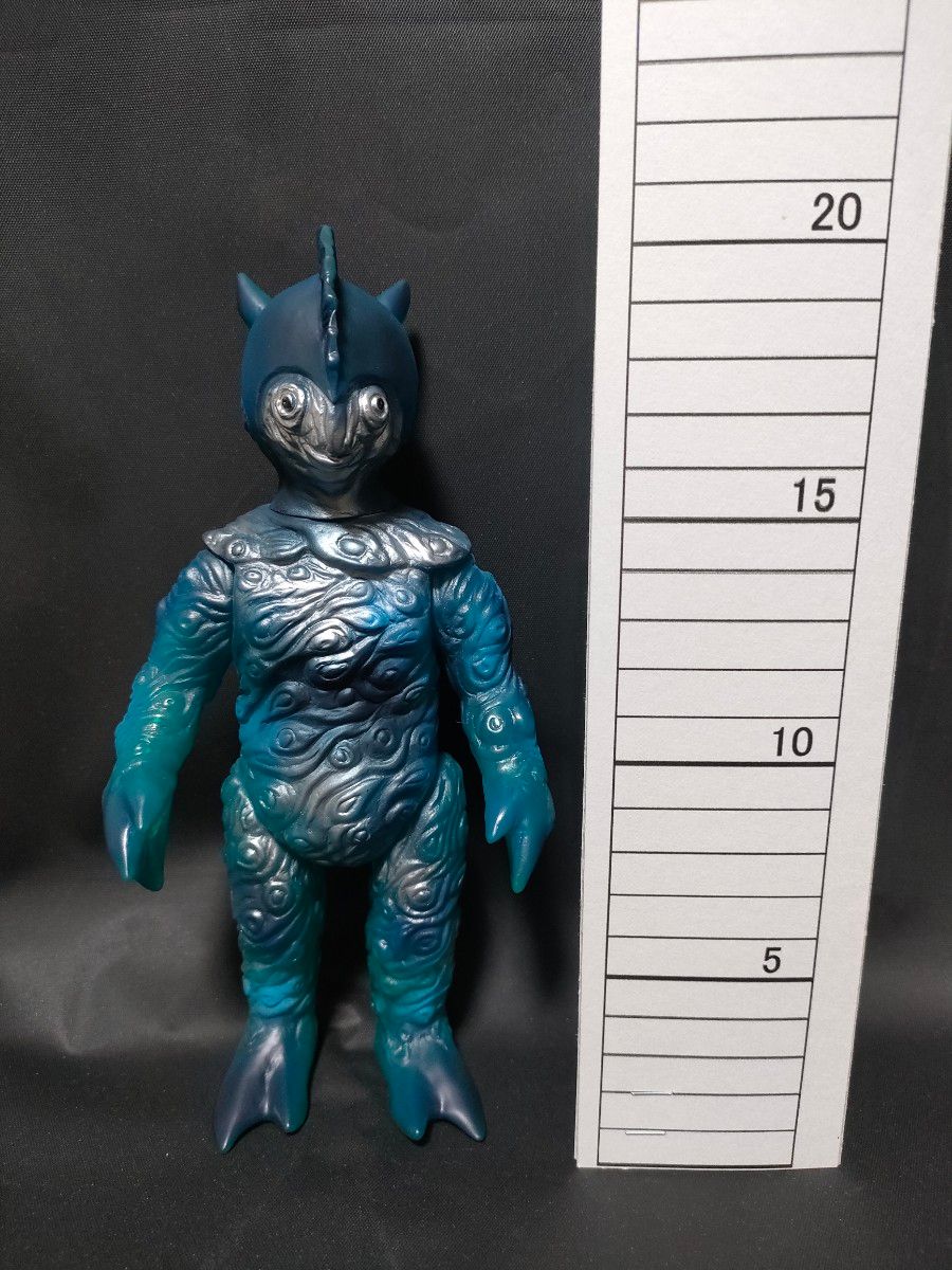 ベアモデル ピニヤ ソフビ オリジナル塗装 ウルトラセブン 円谷プロ