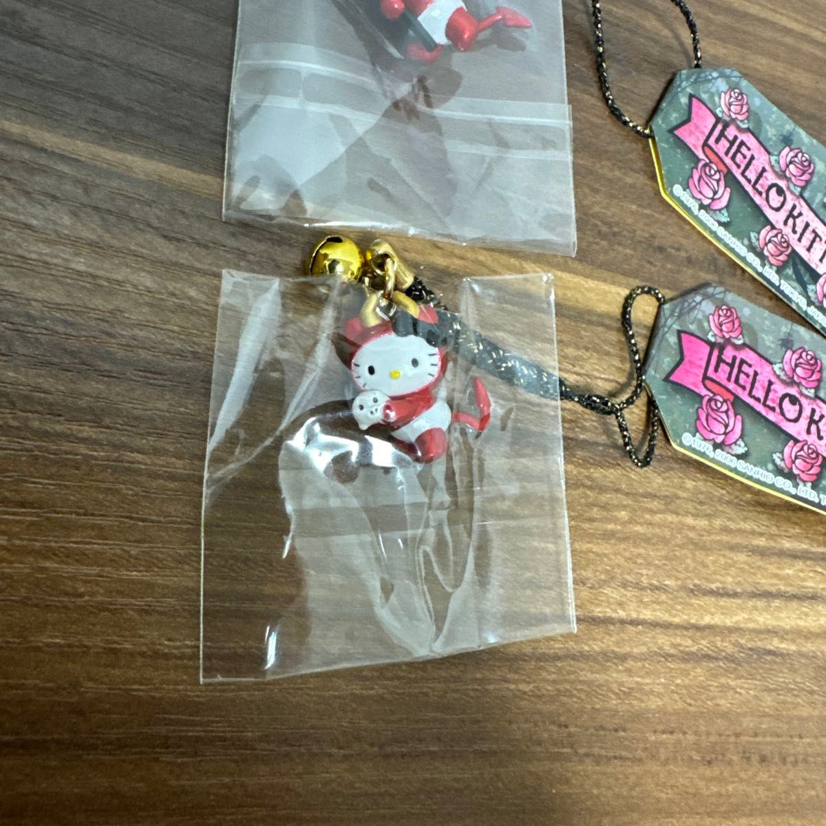 キティちゃん 根付け ストラップ 2006年 デビルKT2点｜Yahoo!フリマ