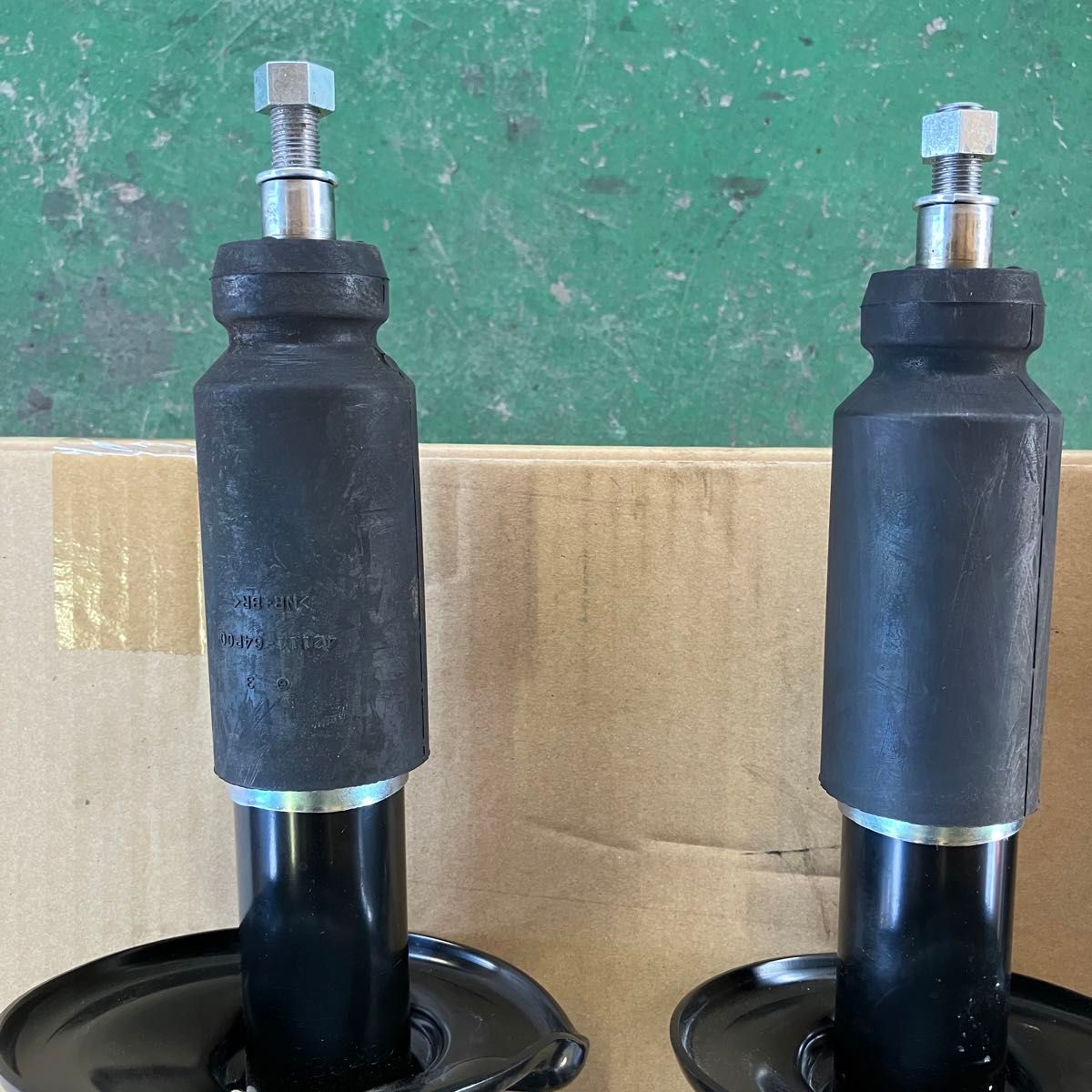 新車外し】スズキ 純正 DA17V エブリィバン エブリー ショック