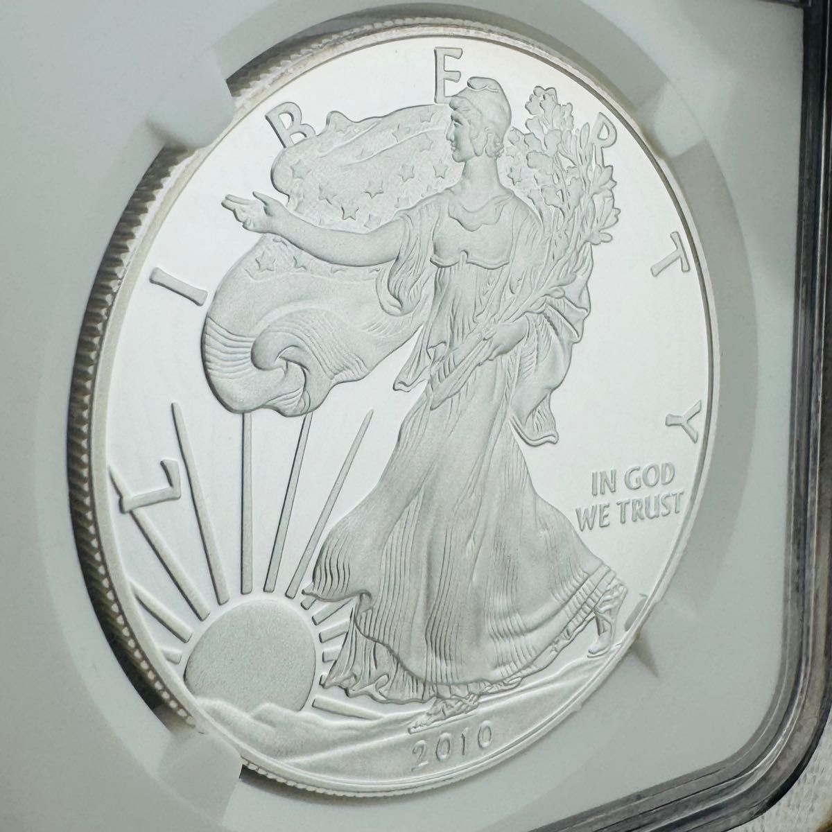 イーグル 銀貨 2010年 NGC PF70 最高鑑定 プルーフ ウルトラカメオ