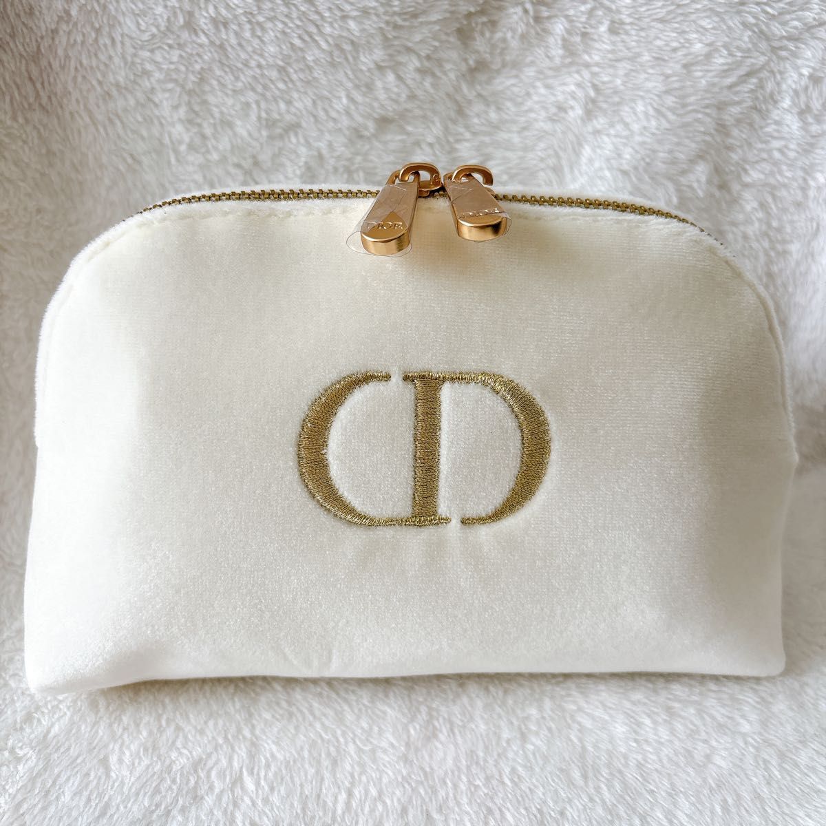 国内正規品/新品】Diorスノーエッセンスホリデーコフレ ディオール